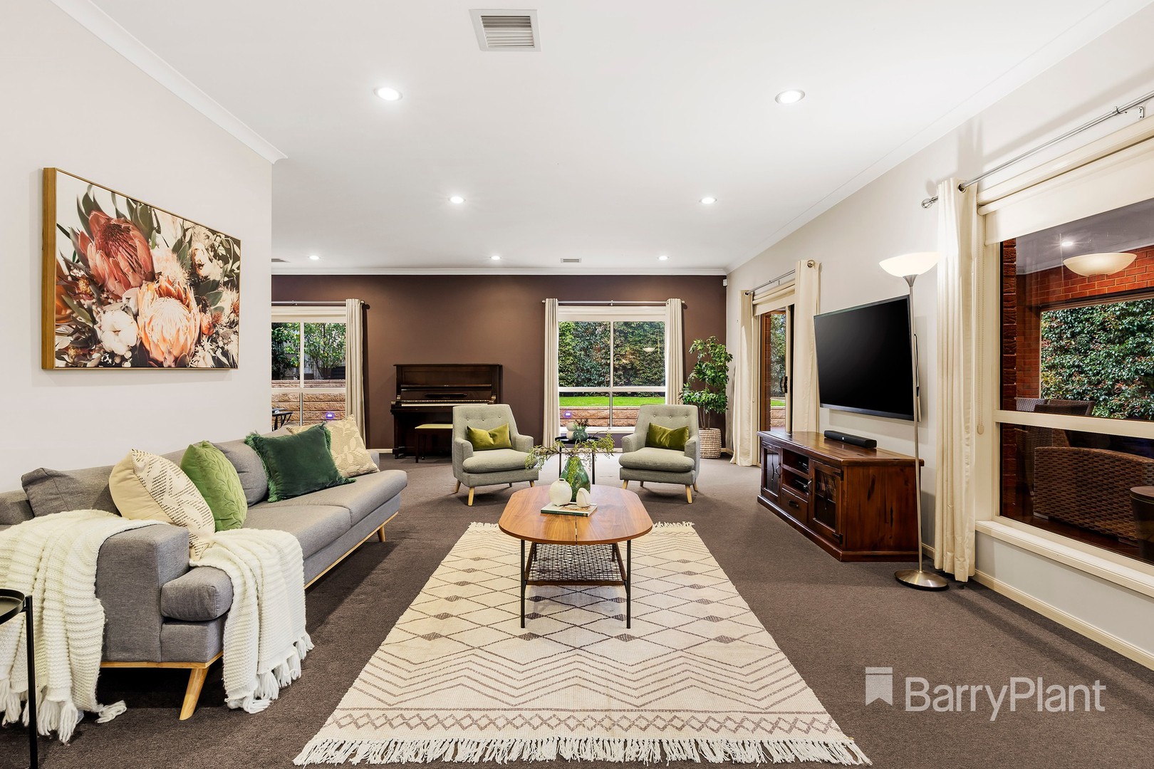 14 Petal Court, South Morang, VIC 3752, South Morang - Thumbnail 2