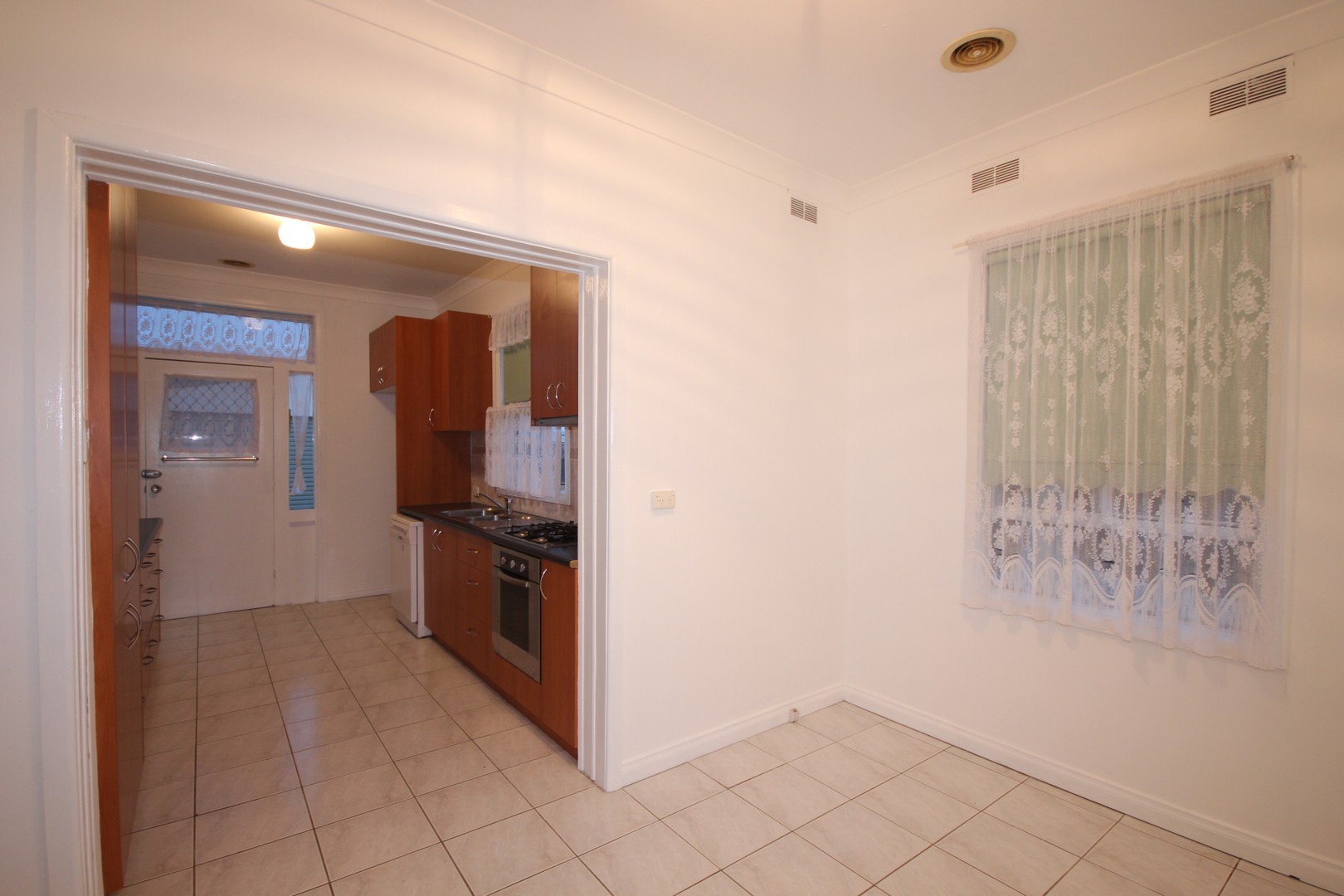 14 Pettitt Crescent, Norlane, VIC 3214 - Thumbnail 2 - 17/06/2026
