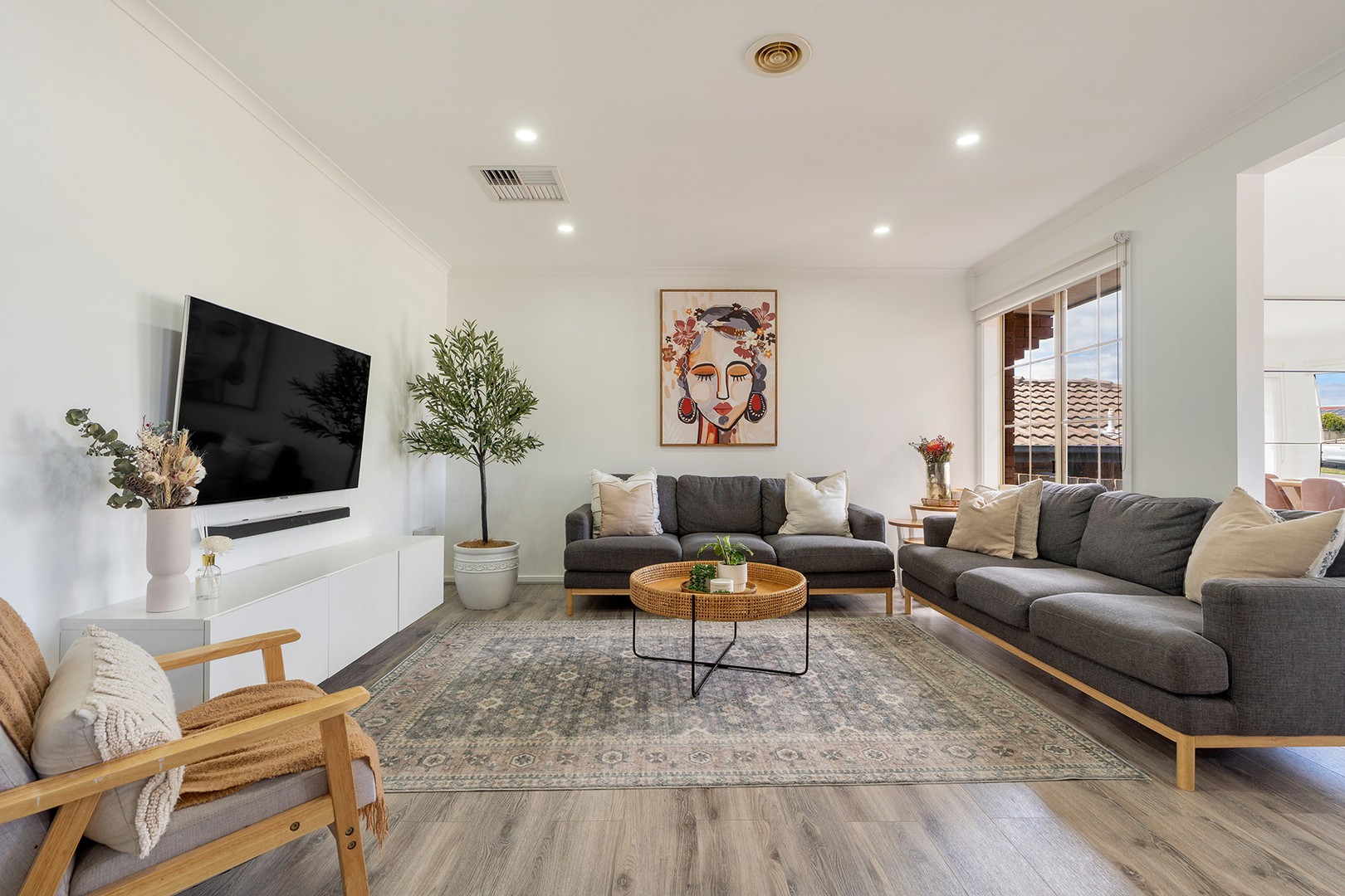 14 Pinus Place, Meadow Heights, VIC 3048, Meadow Heights - Thumbnail 4