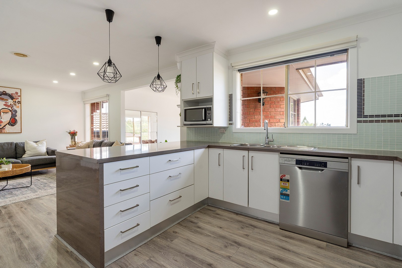14 Pinus Place, Meadow Heights, VIC 3048, Meadow Heights - Thumbnail 5