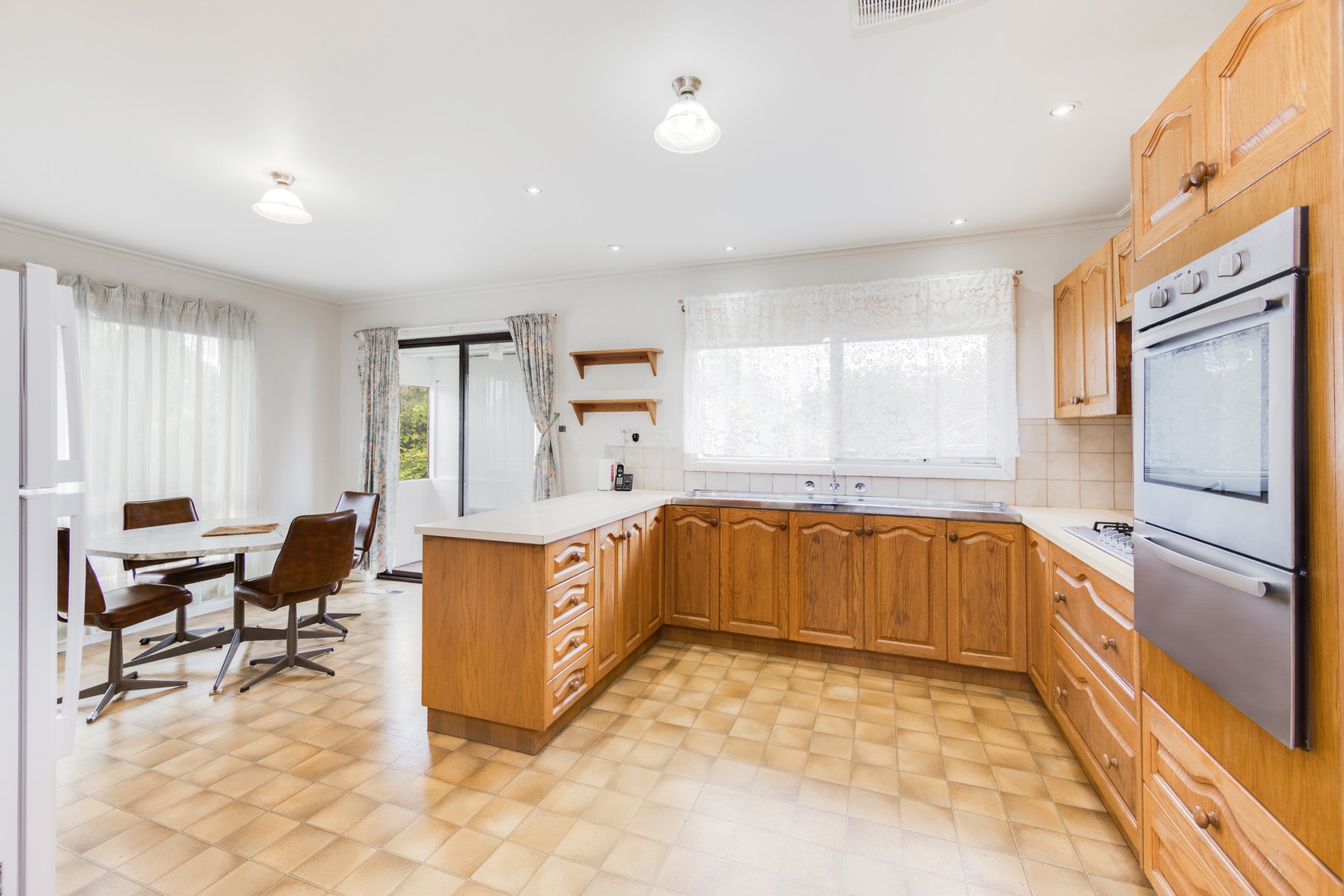 14 Poplar Street, Newcomb, VIC 3219, Newcomb - Thumbnail 5