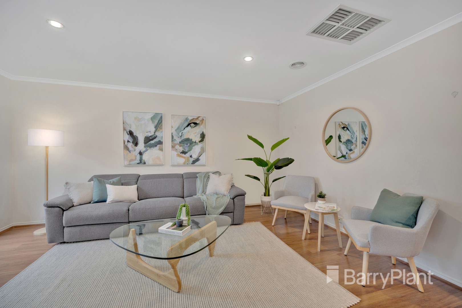 14 Poppy Drive, South Morang, VIC 3752 - Thumbnail 2 - 02/11/2022