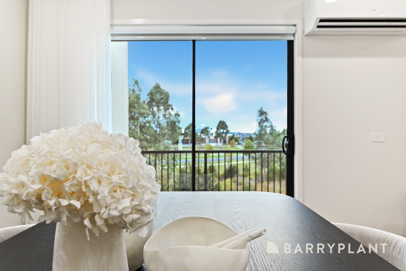 14 Quintino Walk, Clyde North, VIC 3978 - Thumbnail 2 - 30/04/2025