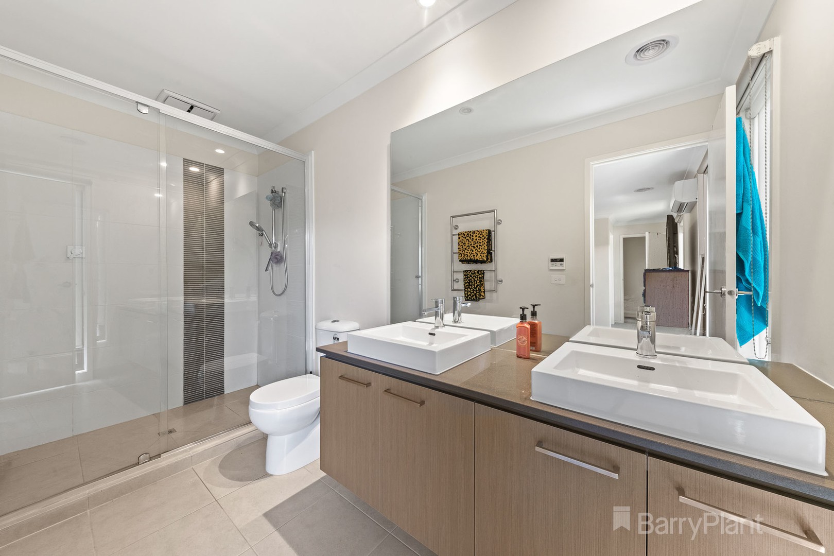14 Quintino Walk, Clyde North, VIC 3978, Clyde North - Thumbnail 8