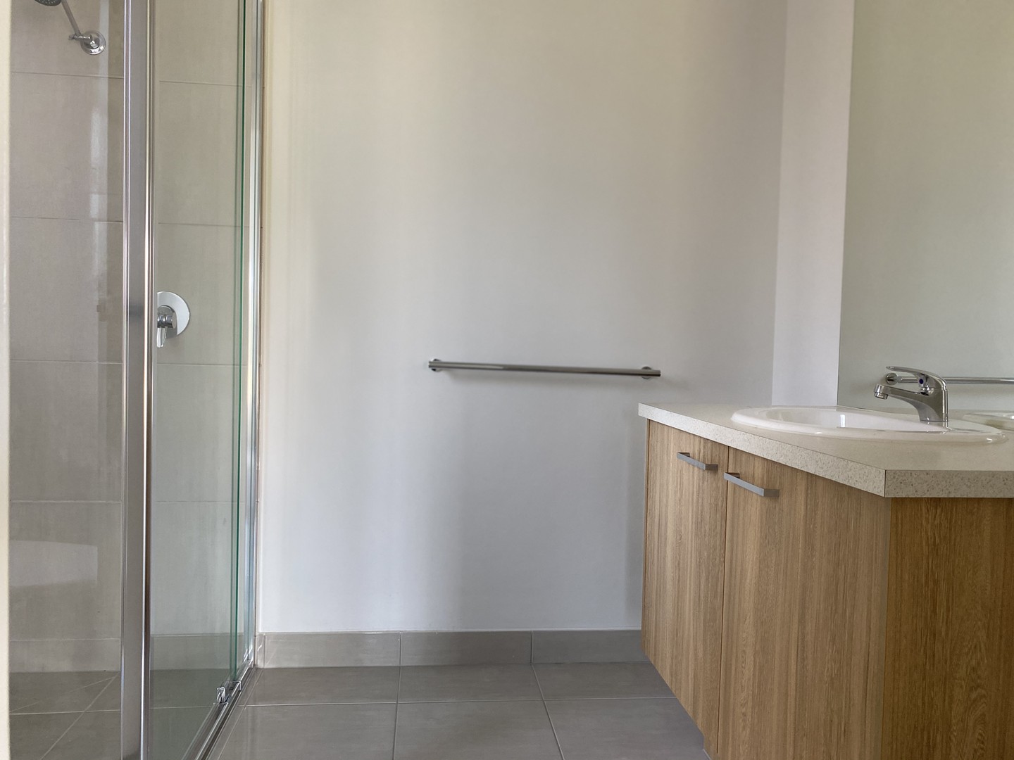 14 Rathdowne Road, Werribee, VIC 3030, Werribee - Thumbnail 2