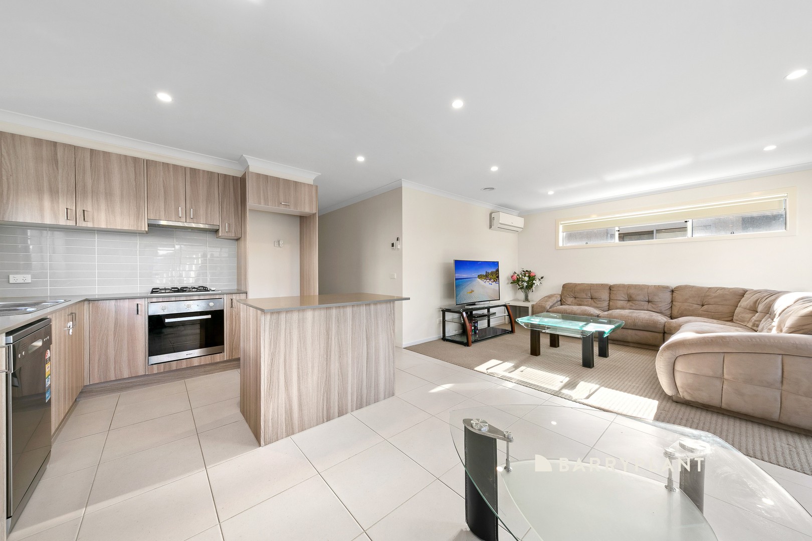 14 Raydale Avenue, Narre Warren South, VIC 3805, Narre Warren South - Thumbnail 3