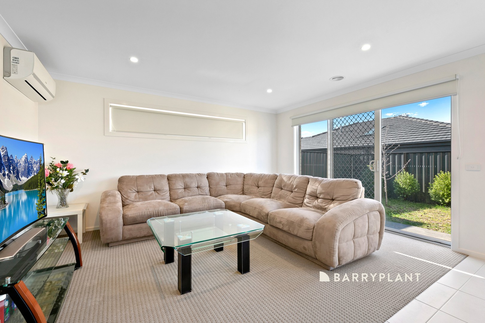 14 Raydale Avenue, Narre Warren South, VIC 3805 - Thumbnail 2 - 01/10/2025