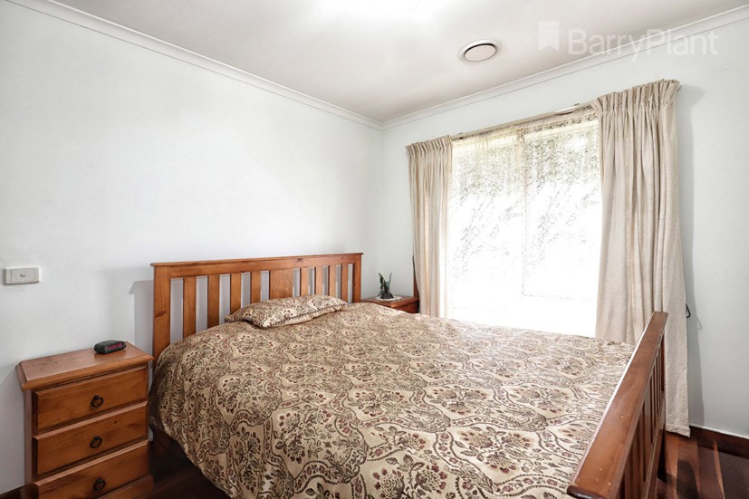 14 Reading Close, Roxburgh Park, VIC 3064, Roxburgh Park - Thumbnail 2