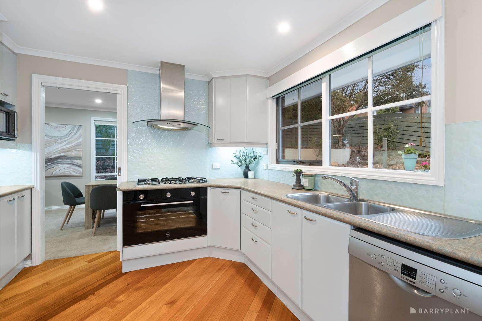 14 Reddington Terrace, Doncaster East, VIC 3109, Doncaster East - Thumbnail 2
