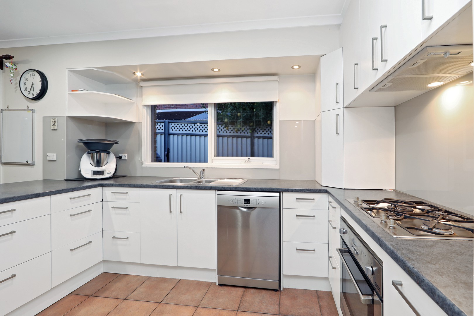 14 Roger Court, Rowville, VIC 3178, Rowville - Thumbnail 4