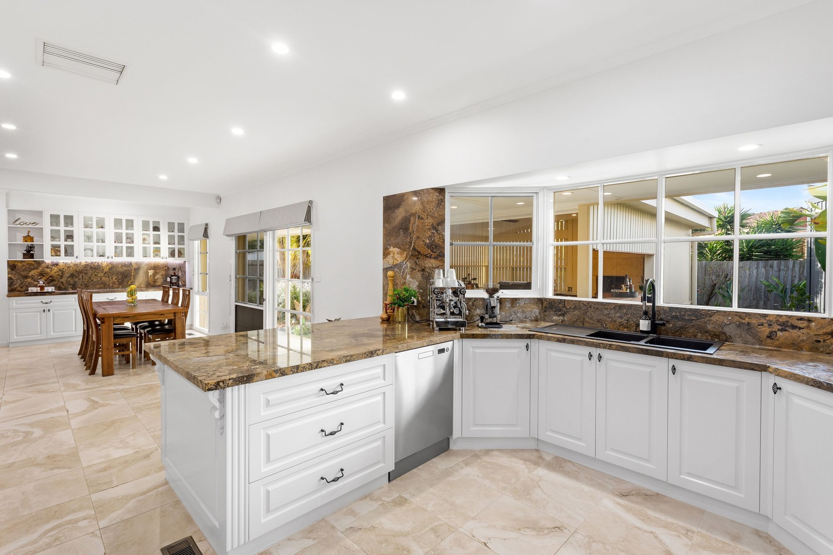 14 Rothesay Place, Greenvale, VIC 3059, Greenvale - Thumbnail 5