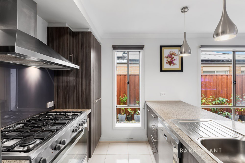 14 Scotchmer Crescent, Mernda, VIC 3754, Mernda - Thumbnail 2
