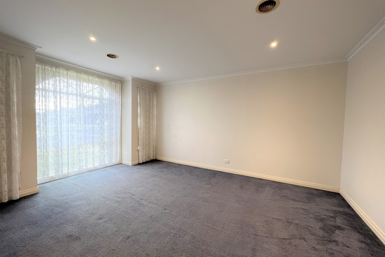 14 Shannon Way, Sydenham, VIC 3037, Sydenham - Thumbnail 2
