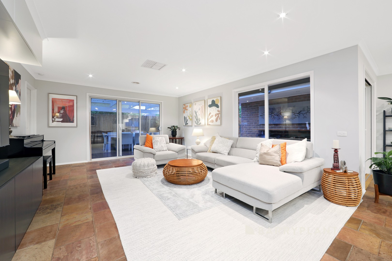 14 Silvan Court, Rowville, VIC 3178 - Thumbnail 2 - 03/12/2025