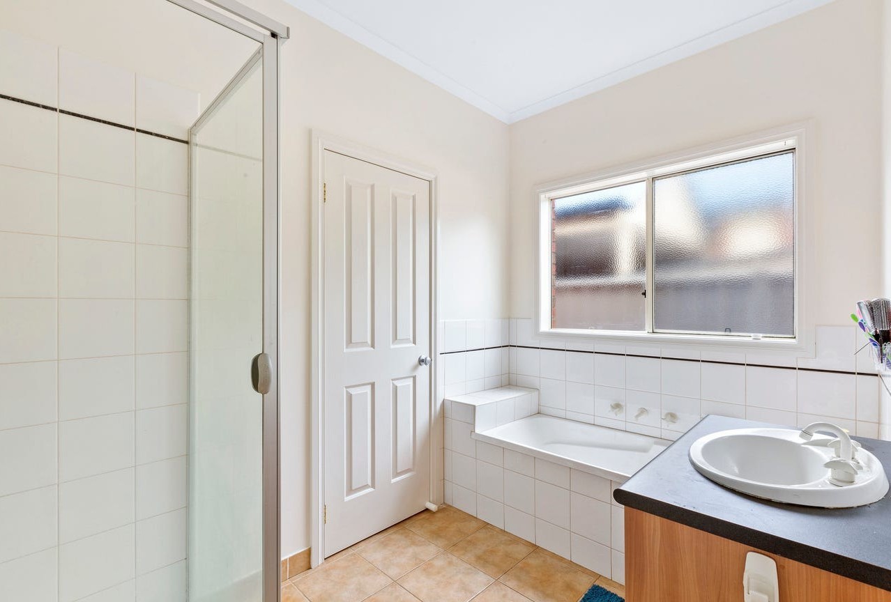 14 Smethwick Green, Caroline Springs, VIC 3023, Caroline Springs - Thumbnail 6