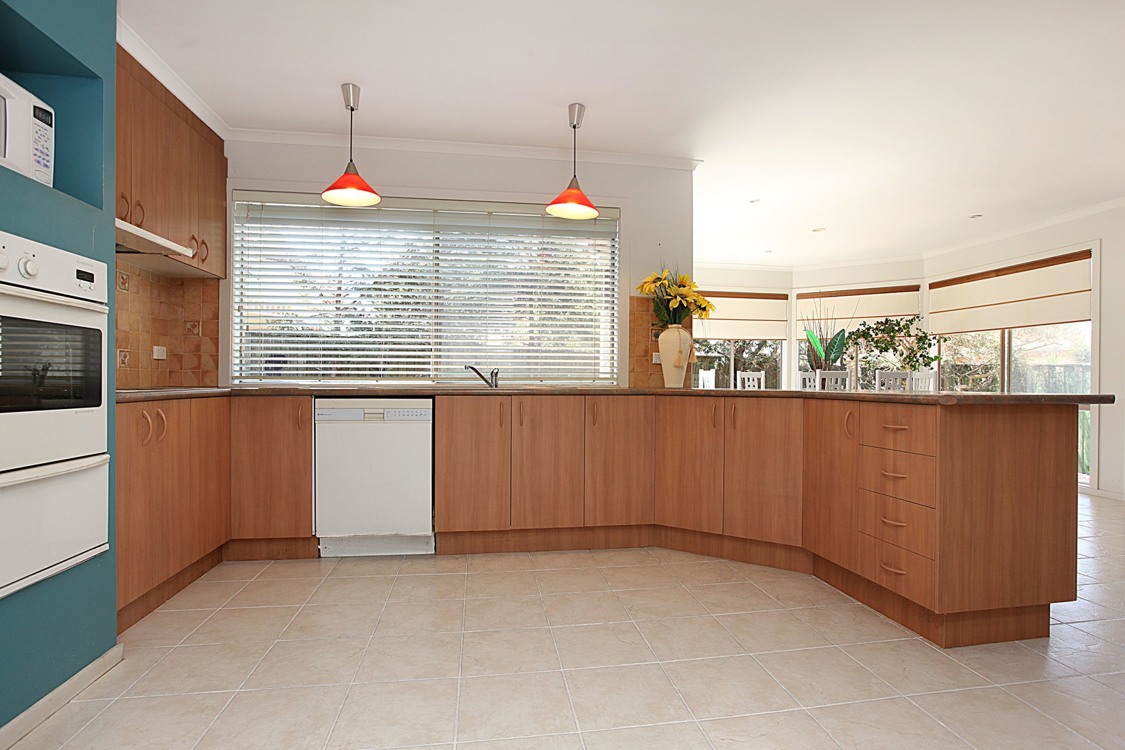 14 Spinningdale Close, Seabrook, VIC 3028, Seabrook - Thumbnail 4