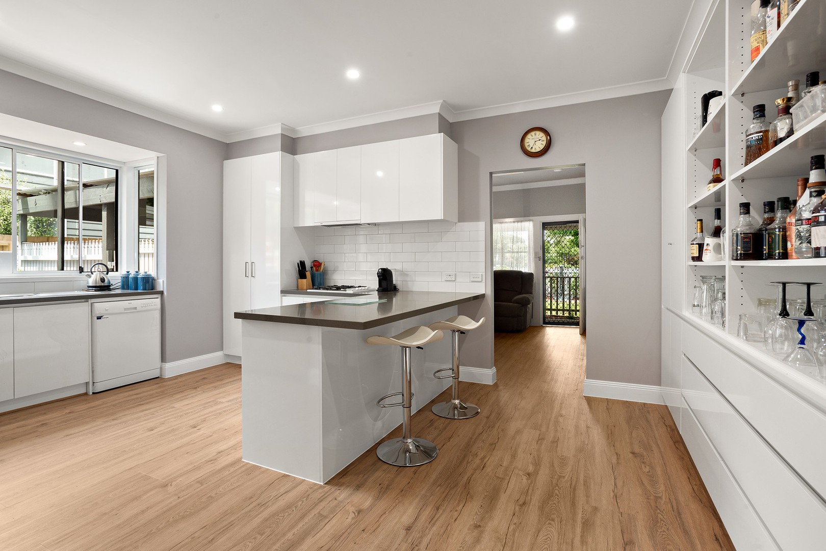 14 Stanley Street, Frankston, VIC 3199, Frankston - Thumbnail 4