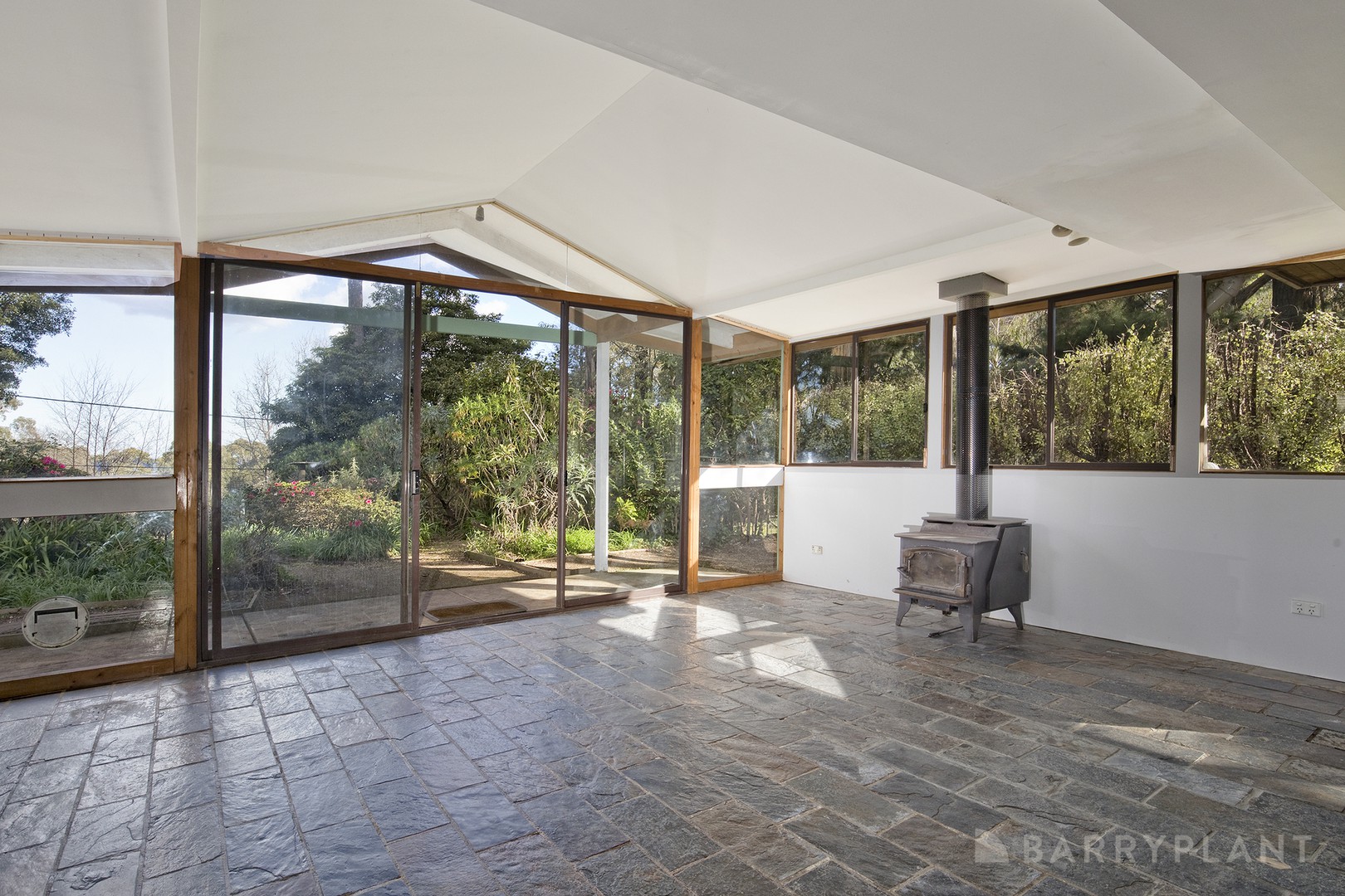14 Steel Road, Emerald, VIC 3782, Emerald - Thumbnail 3