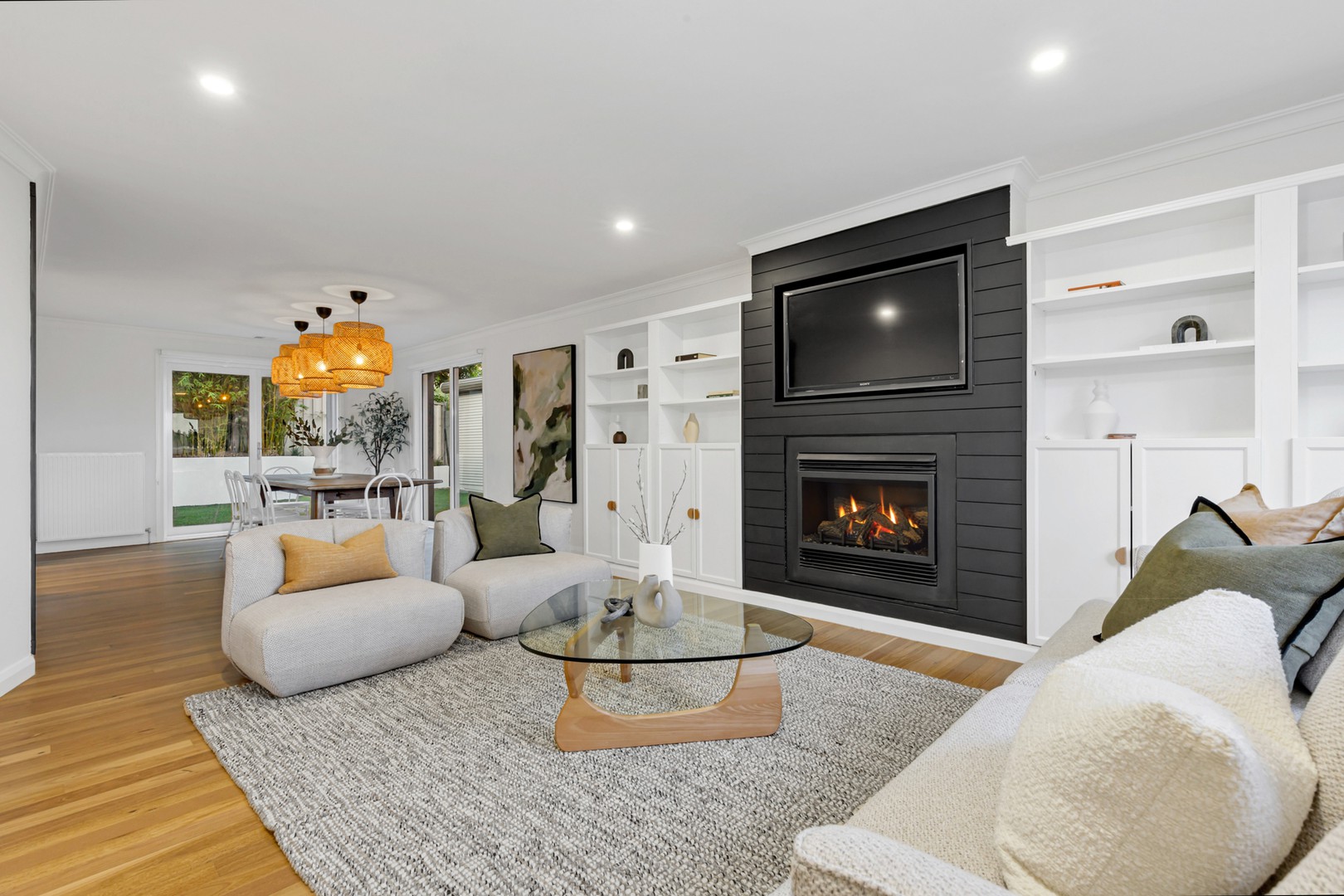 14 Stonnington Drive, Watsonia North, VIC 3087 - Thumbnail 2 - 22/10/2024