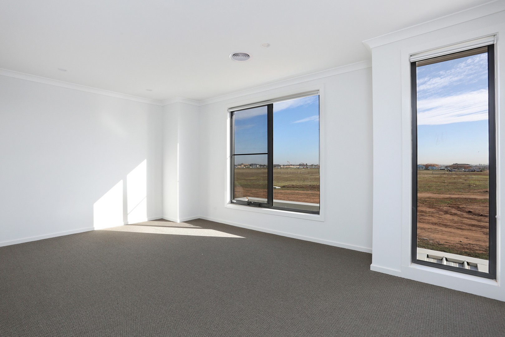 14 Sullivan Walk, Point Cook, VIC 3030, Point Cook - Thumbnail 5