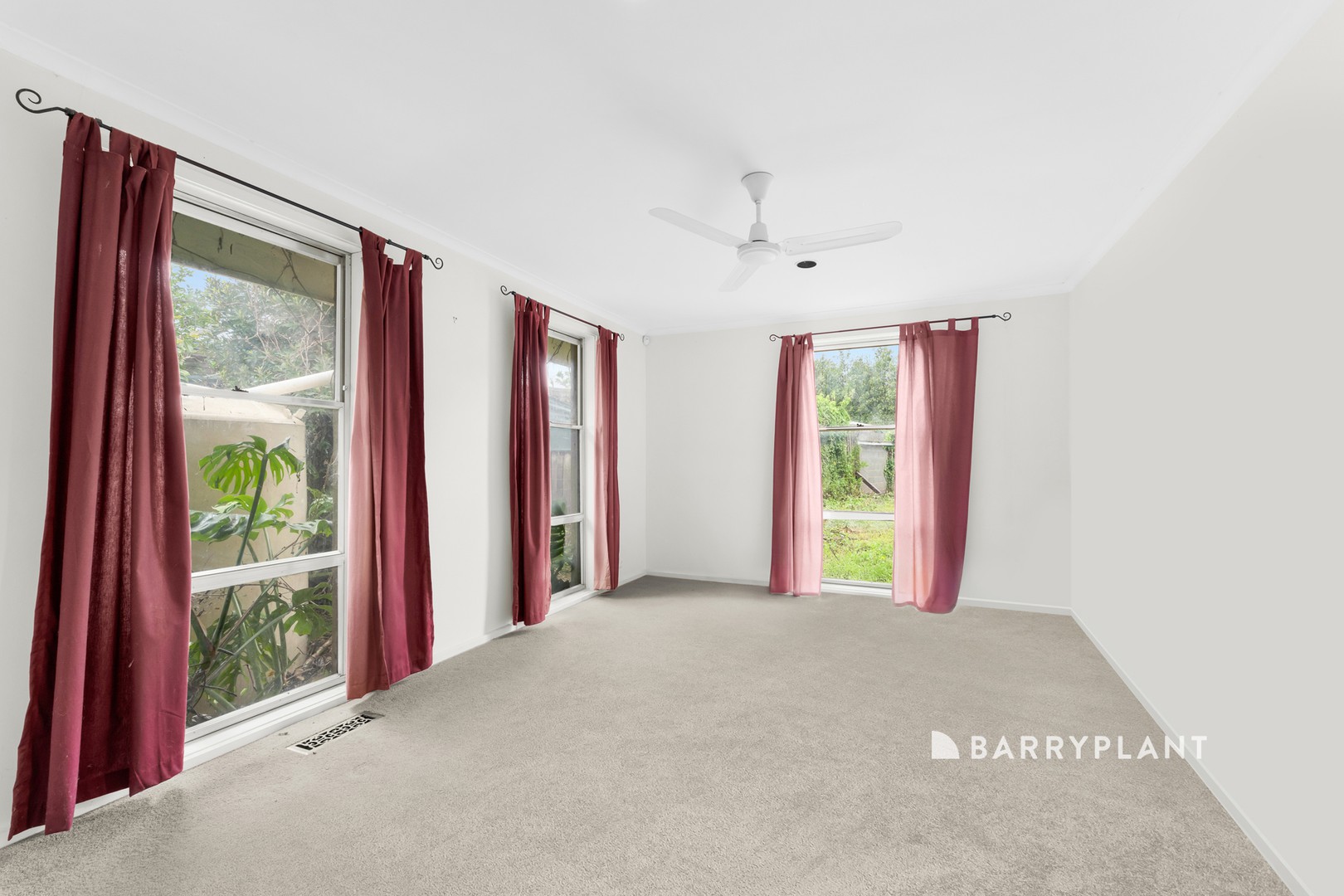 14 Sweeney Drive, Narre Warren, VIC 3805, Narre Warren - Thumbnail 4