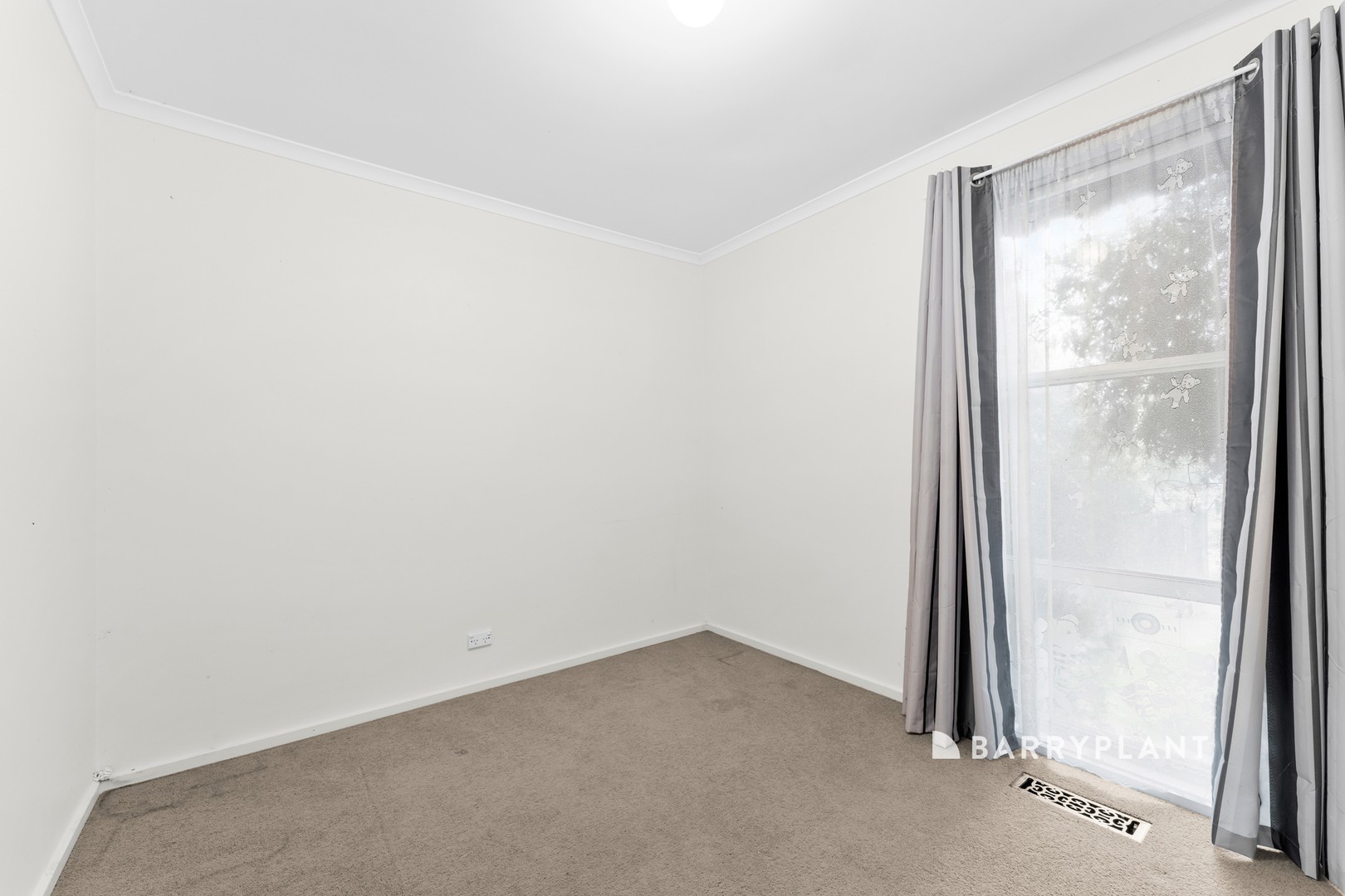 14 Sweeney Drive, Narre Warren, VIC 3805, Narre Warren - Thumbnail 7