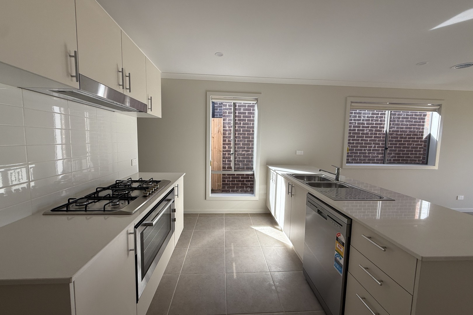 14 Taupe Street, Wyndham Vale, VIC 3024, Wyndham Vale - Thumbnail 6