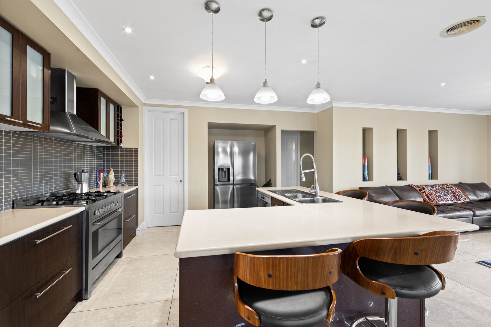 14 The Oaks, Hillside, VIC 3037, Hillside - Thumbnail 6