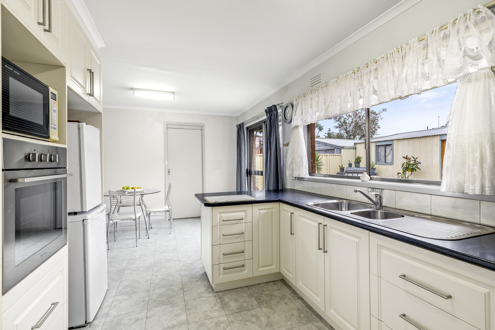 14 Thompson Street, Avondale Heights, VIC 3034 - Thumbnail 2 - 21/01/2022