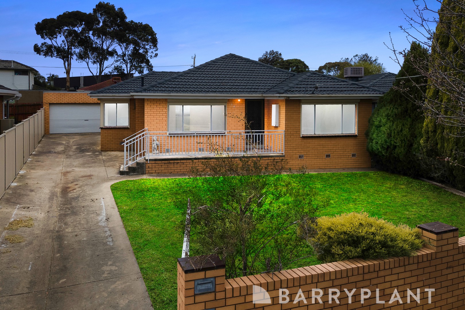 14 Throsby Crescent, Deer Park, VIC 3023 - Thumbnail 2 - 28/08/2025