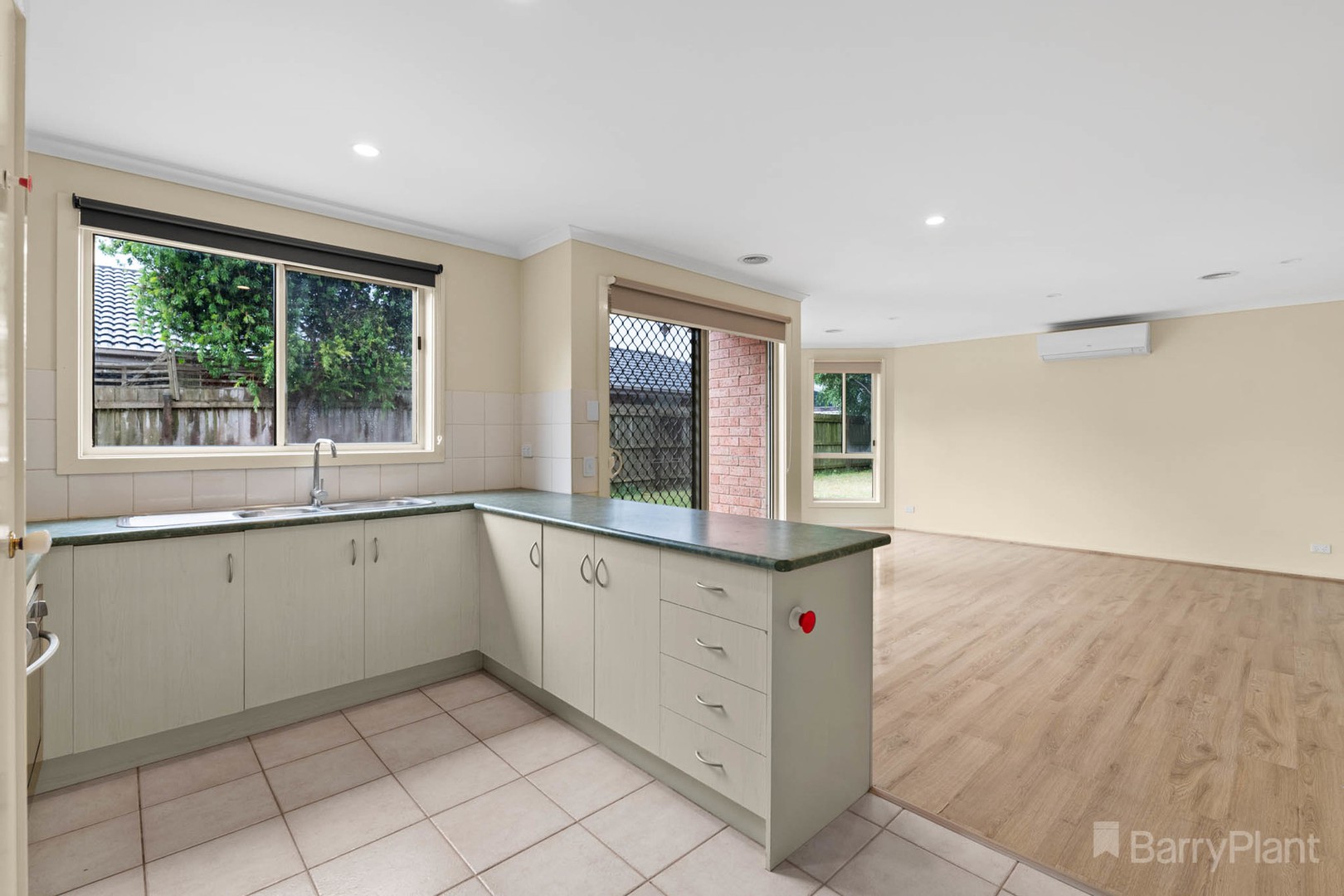 14 Tralee Court, Narre Warren, VIC 3805, Narre Warren - Thumbnail 4