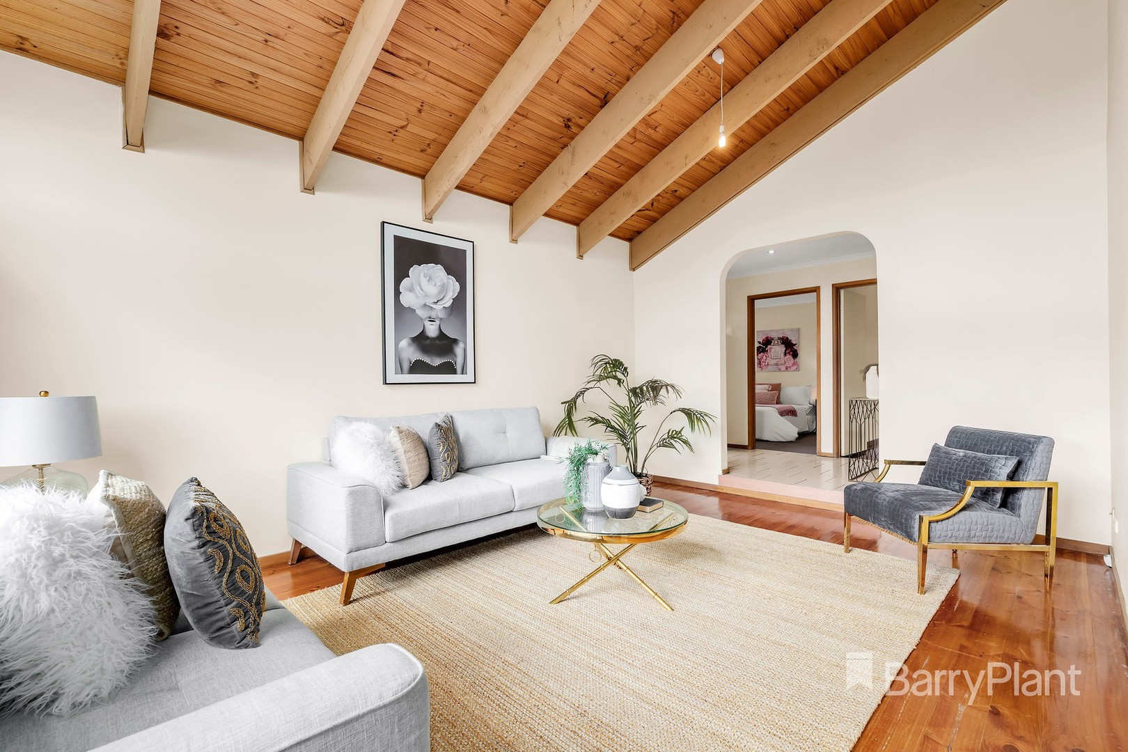 14 Veronica Crescent, Mill Park, VIC 3082, Mill Park - Thumbnail 2