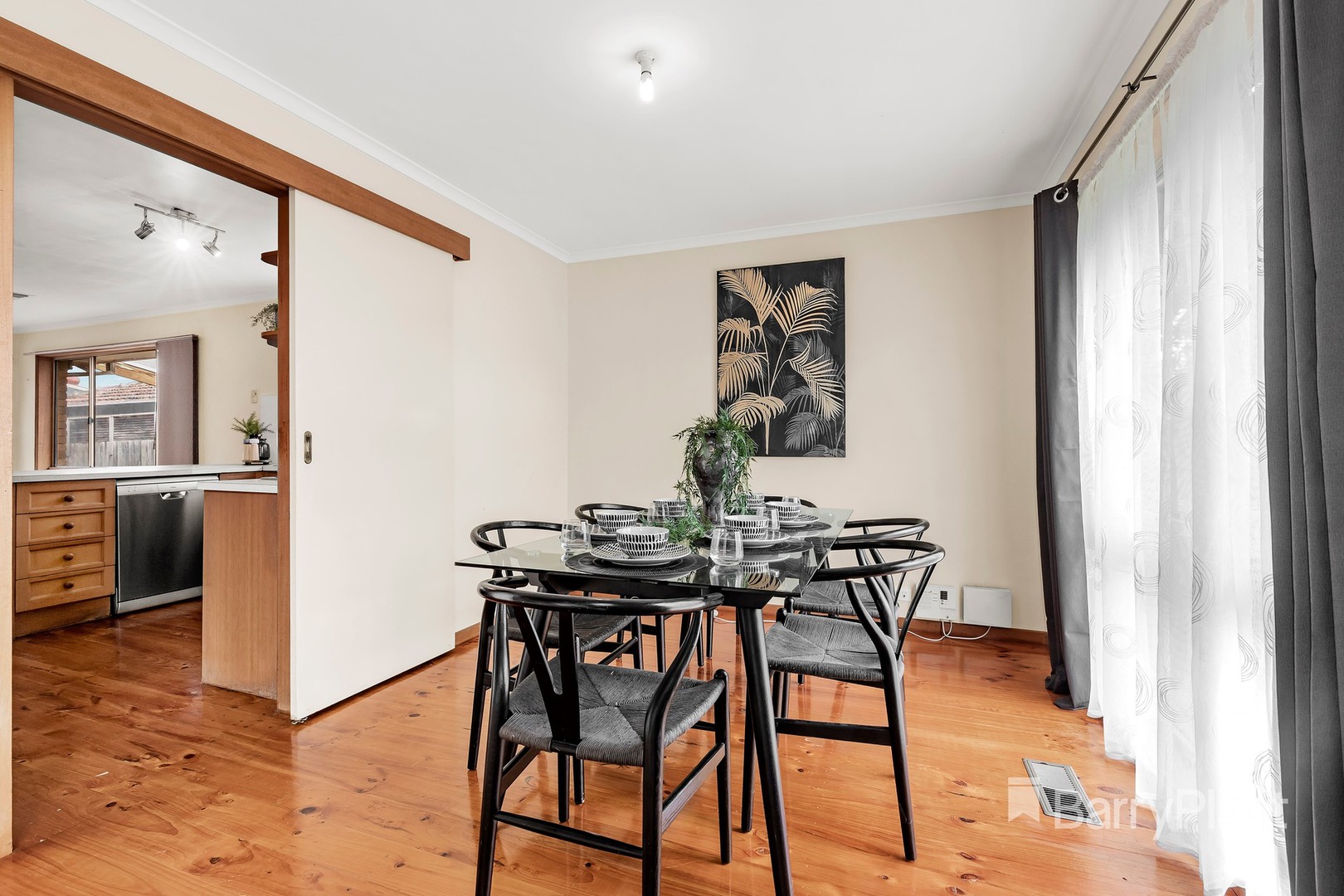 14 Veronica Crescent, Mill Park, VIC 3082, Mill Park - Thumbnail 5