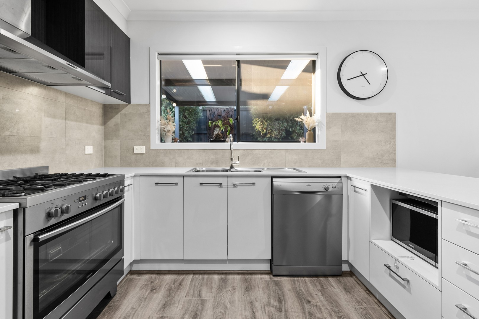14 Versteegen Street, Fraser Rise, VIC 3336, Fraser Rise - Thumbnail 6