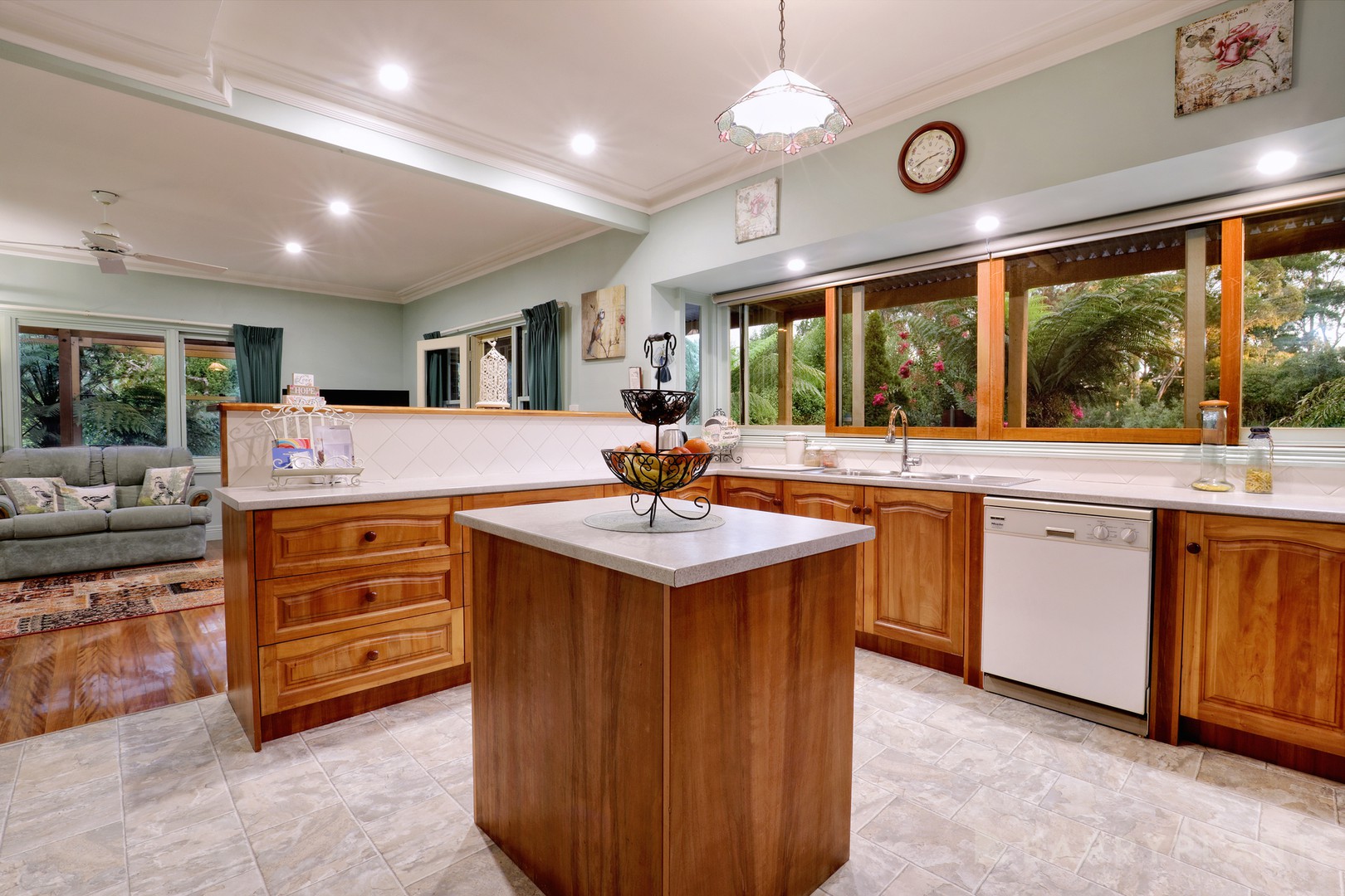 14 View Street, Avonsleigh, VIC 3782 - Thumbnail 2 - 19/03/2026