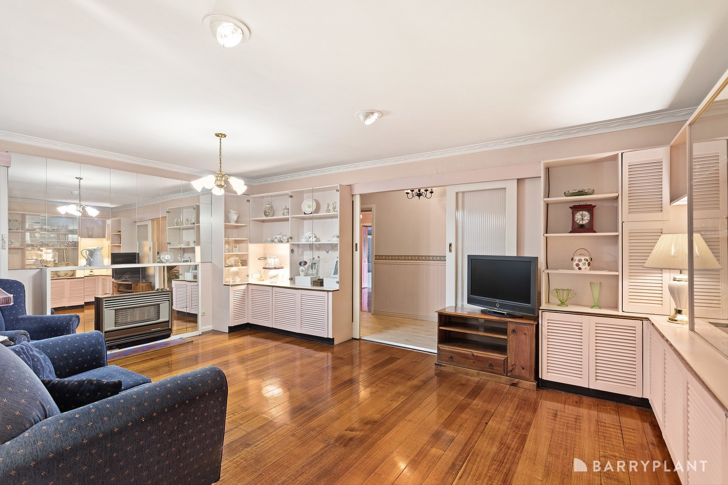 14 Wallara Crescent, Bundoora, VIC 3083 - Thumbnail 2 - 23/06/2025