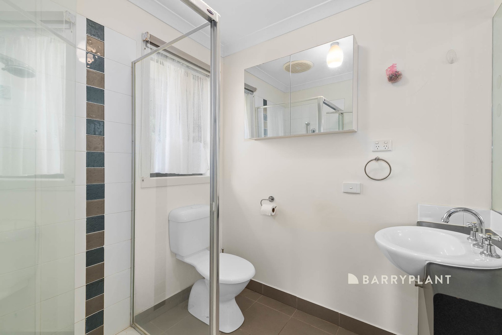 14 Walnut Way, Pakenham, VIC 3810, Pakenham - Thumbnail 7