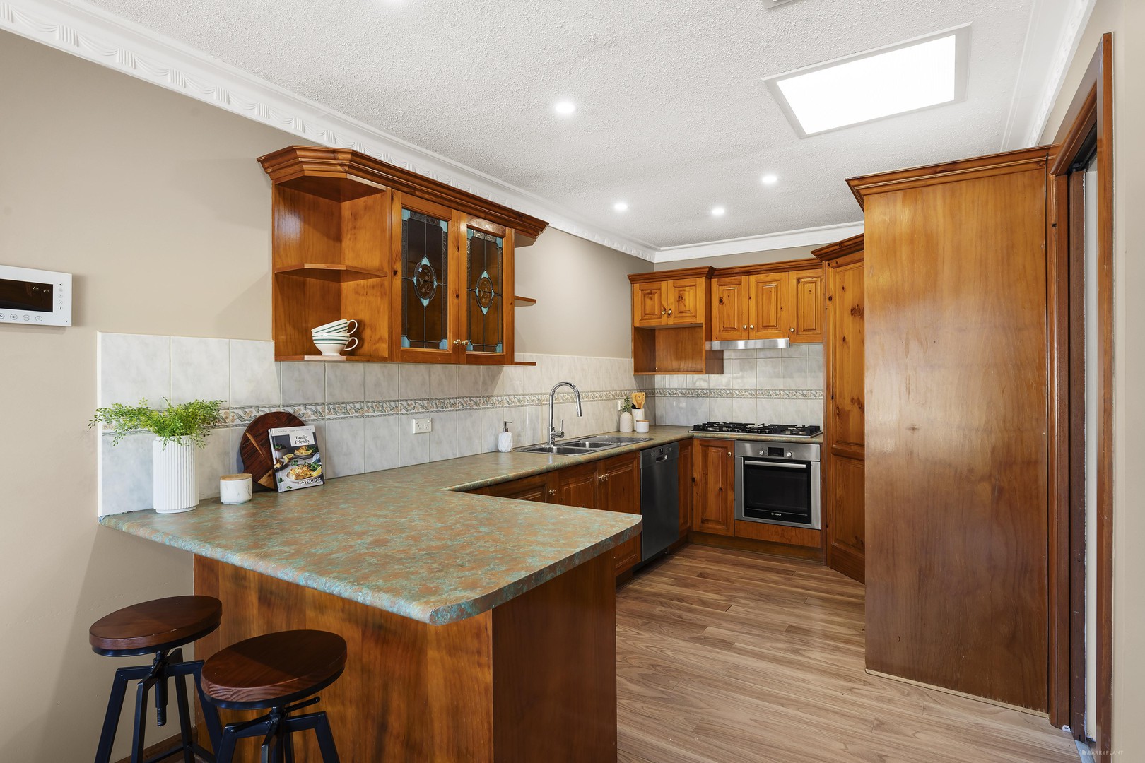 14 Warrien Court, Bayswater, VIC 3153, Bayswater - Thumbnail 4