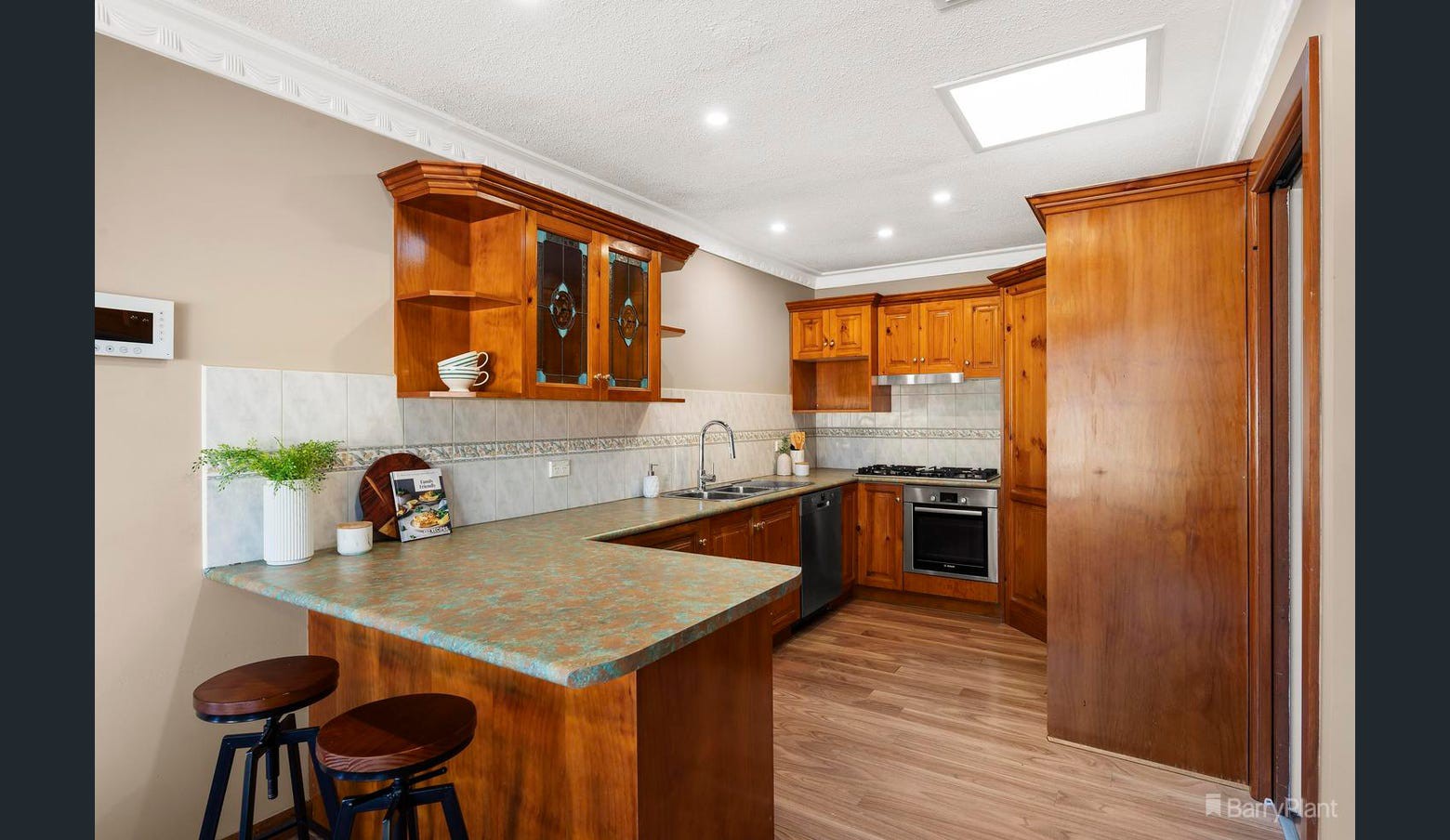 14 Warrien Court, Bayswater, VIC 3153, Bayswater - Thumbnail 6