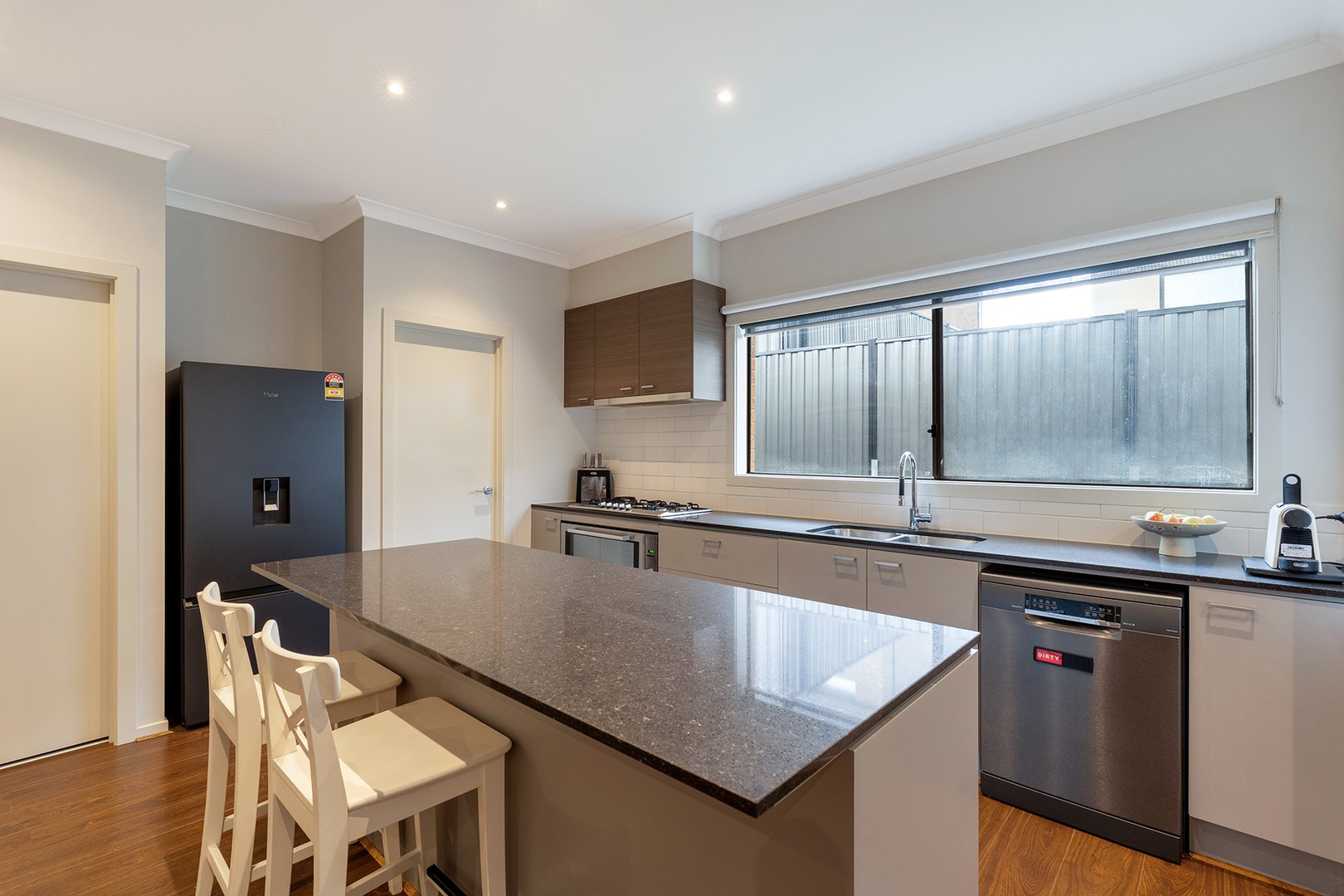 14 Water Lily Circuit, Craigieburn, VIC 3064 - Thumbnail 2 - 02/10/2025