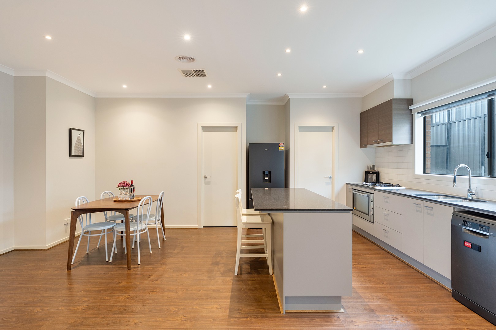 14 Water Lily Circuit, Craigieburn, VIC 3064, Craigieburn - Thumbnail 3