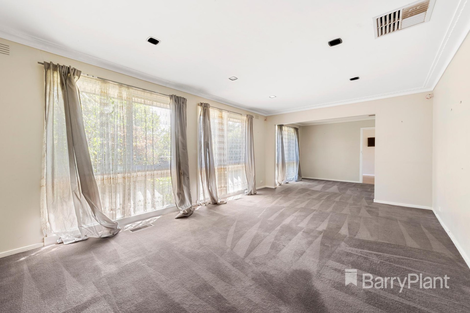 14 Weeden  Drive, Vermont South, VIC 3133, Vermont South - Thumbnail 2
