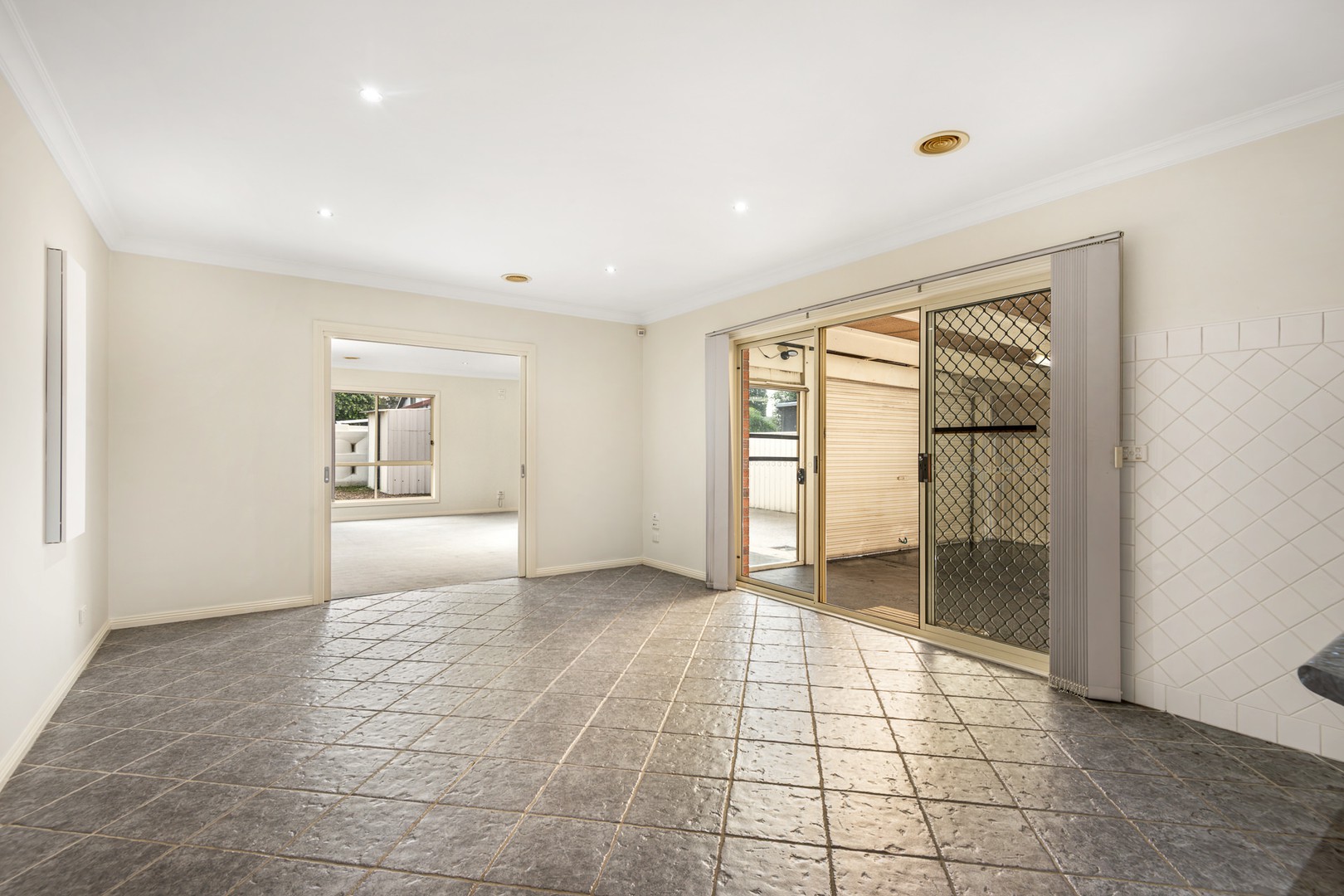 14 Wellwood Avenue, Norlane, VIC 3214, Norlane - Thumbnail 3