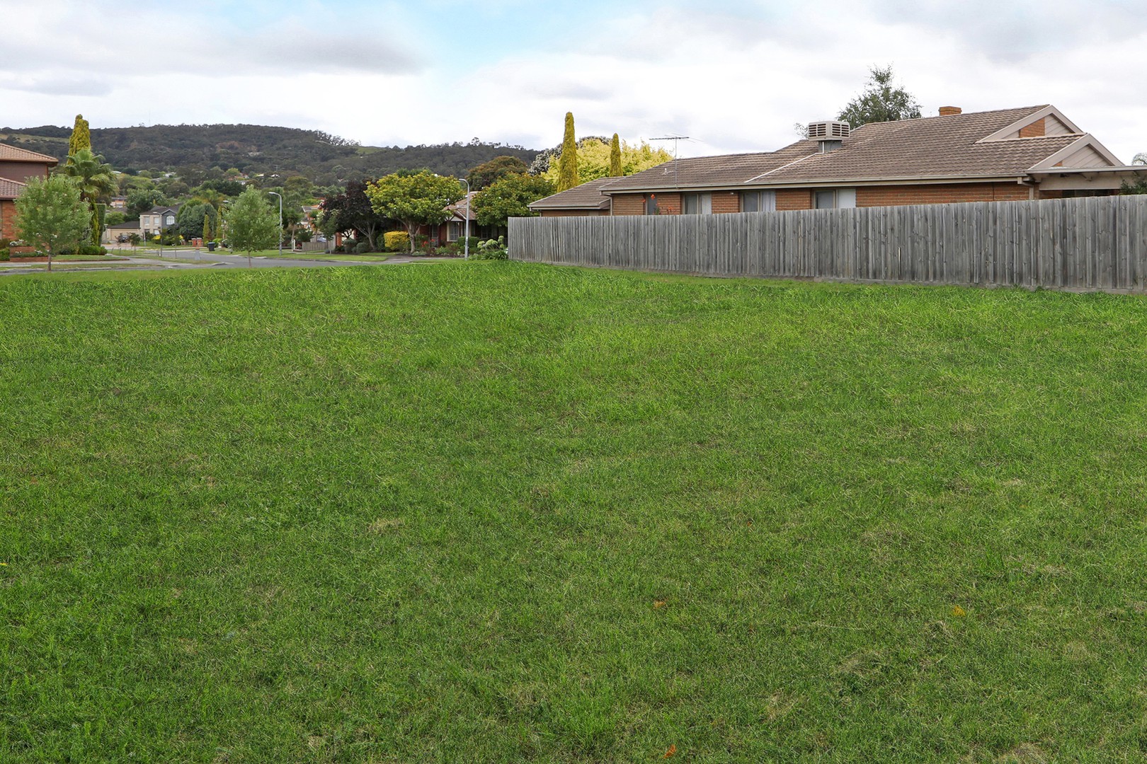 14 Woodside Drive, Rowville, VIC 3178, Rowville - Thumbnail 3