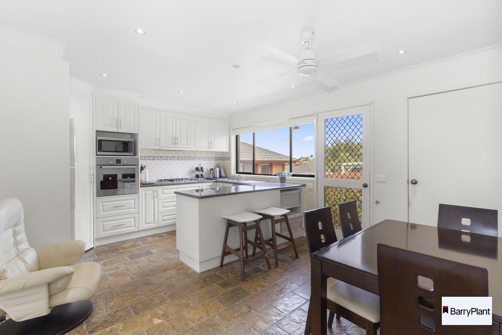 14 Wren Drive, Noble Park North, VIC 3174, Noble Park North - Thumbnail 4
