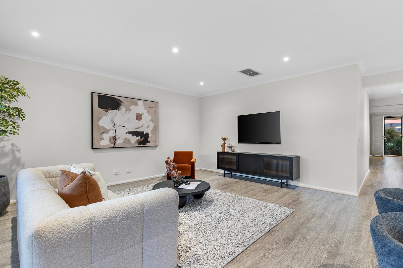 14 Zenith Court, Fraser Rise, VIC 3336, Fraser Rise - Thumbnail 4