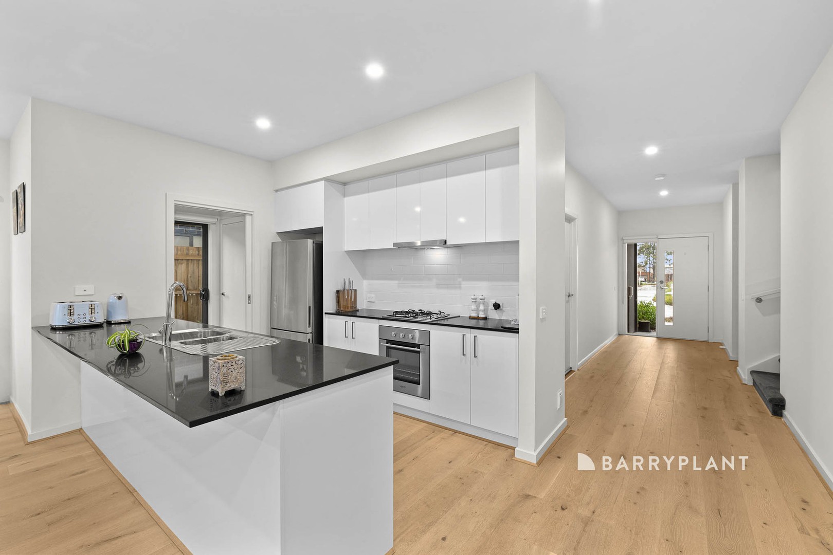 14 Zeppelin Way, Beaconsfield, VIC 3807 - Thumbnail 2 - 23/04/2025