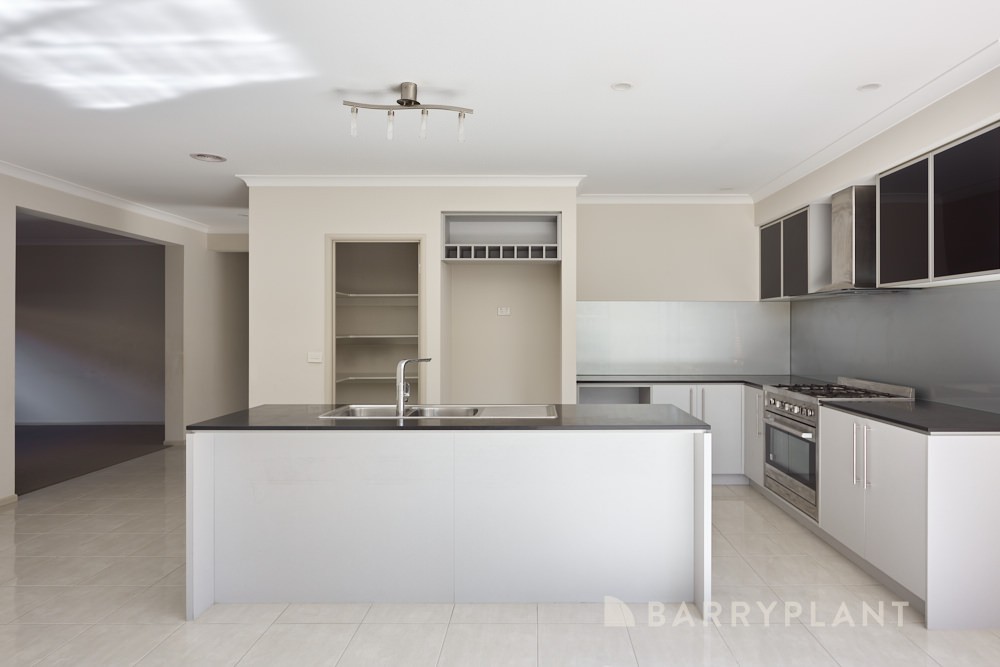 140 Clarendon Drive, Keysborough, VIC 3173 - Thumbnail 2 - 08/09/2025