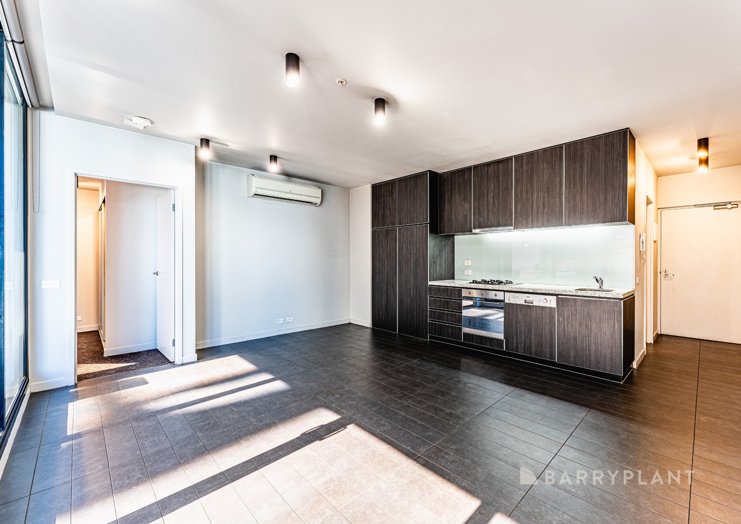 1401/673-675 La Trobe Street, Docklands, VIC 3008 - Thumbnail 1 - 19/02/2025