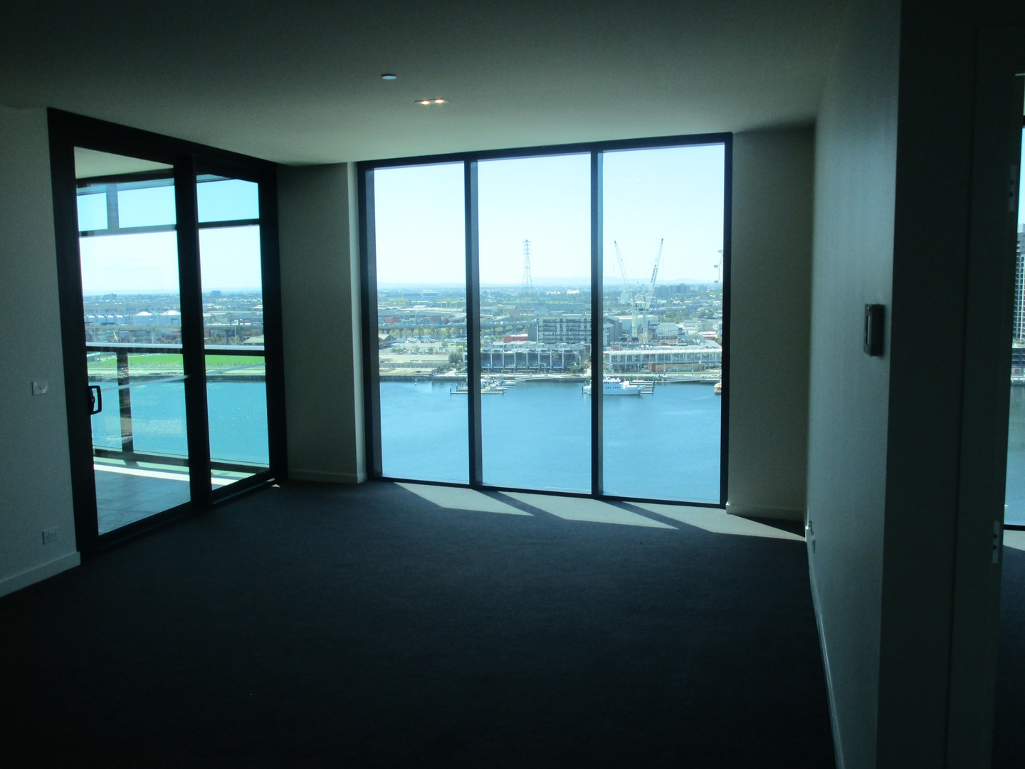 1403/9 Waterside Place, Docklands, VIC 3008, Docklands - Thumbnail 2